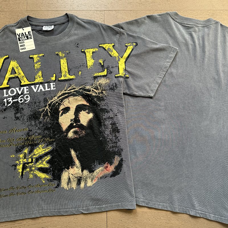 VALE USA Washed Gray Front Graphic T-Shirt — context