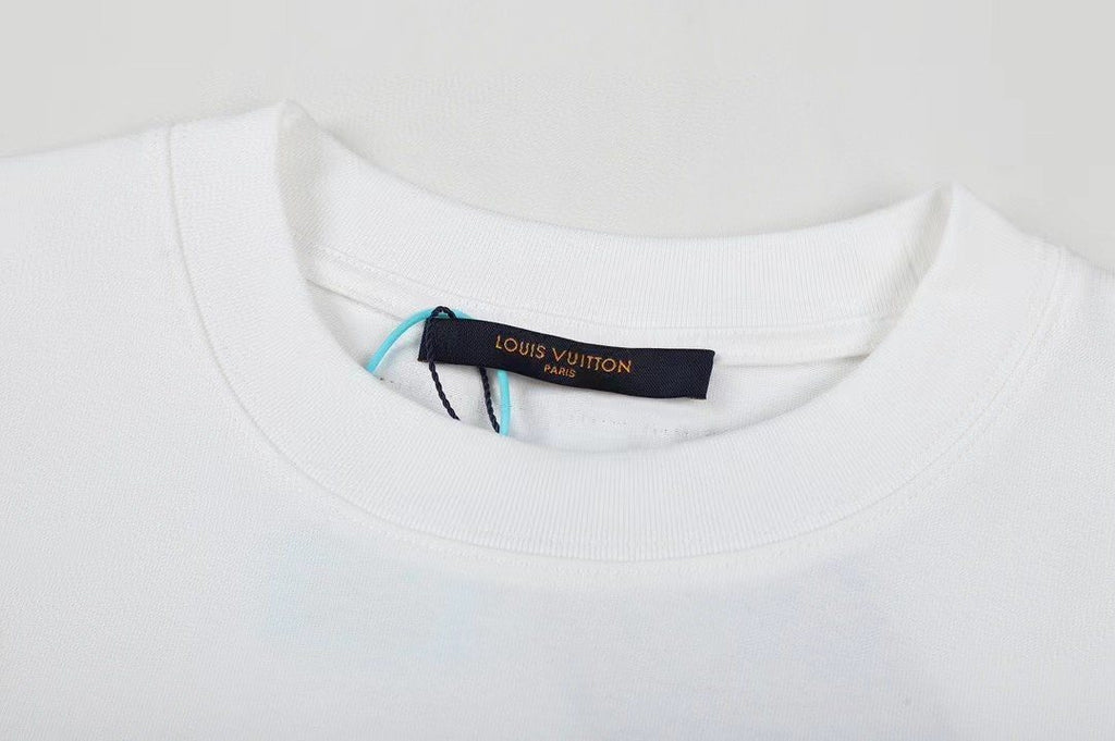 Supreme LV-Style Graffiti Graphic Short-Sleeve T-Shirt — neck_label